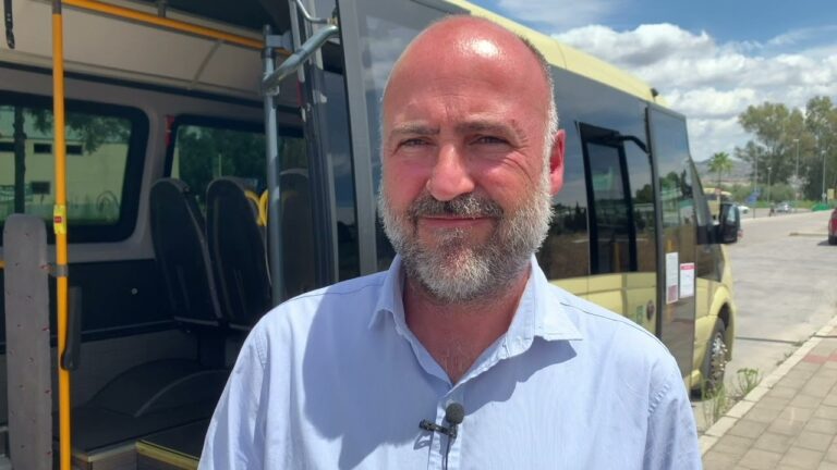 Transporte P&uacute;blico en C&aacute;rtama: Gu&iacute;a de Movilidad